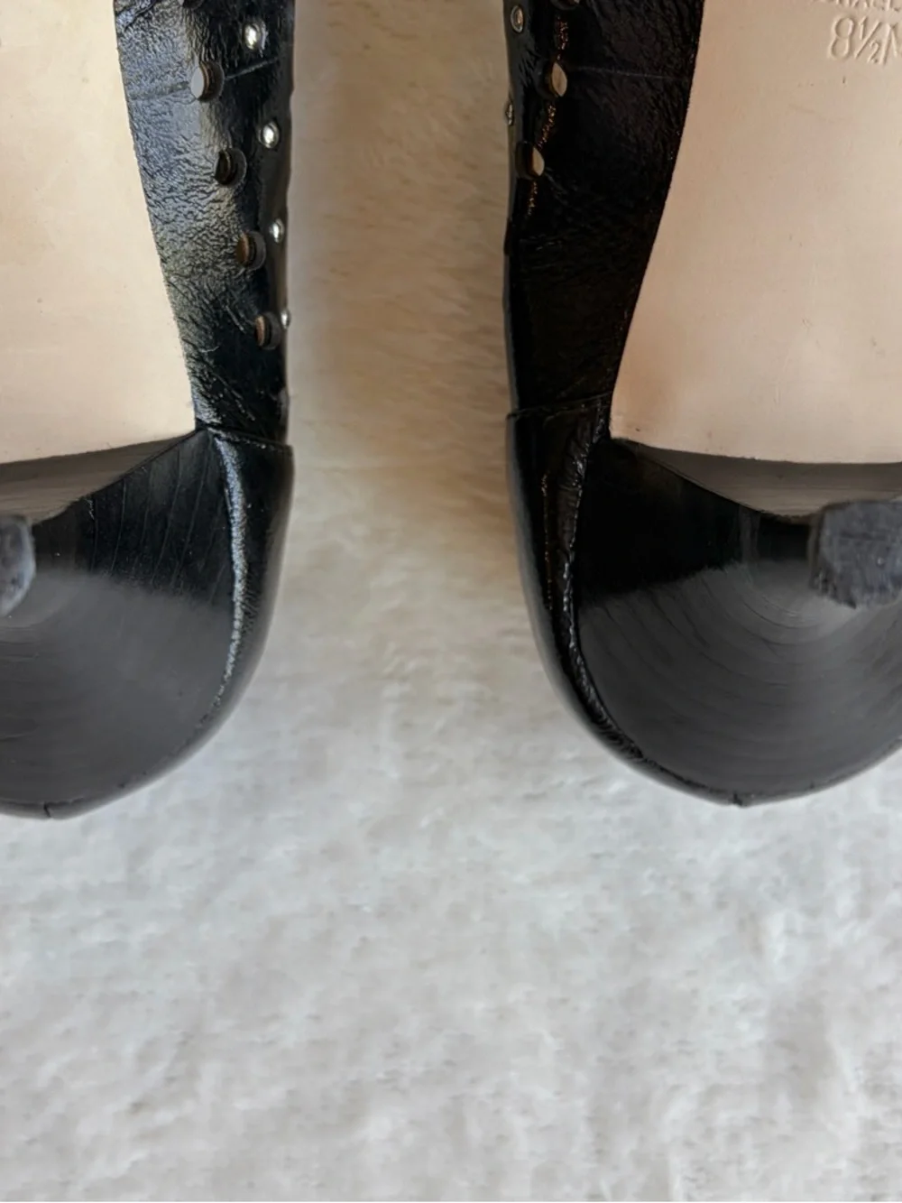 MICHAEL Michael Kors Black Studded Leather Round Toe Pumps Women's‎ Size 8.5M